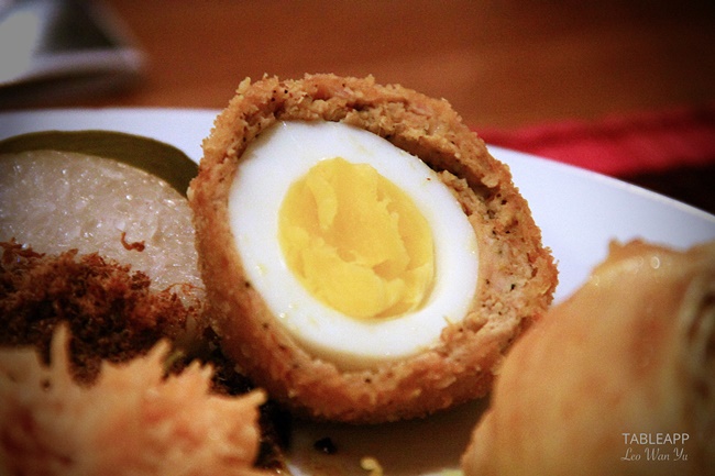 rendang_scotch_egg