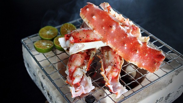 Click here to view Charcoal Grilled Alaskan King Crab