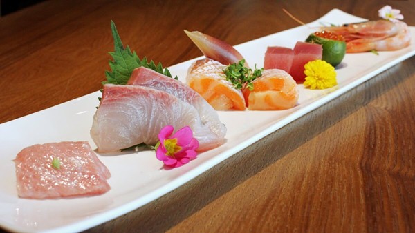 Click here to view Hana Premium Sashimi 6 Kinds 