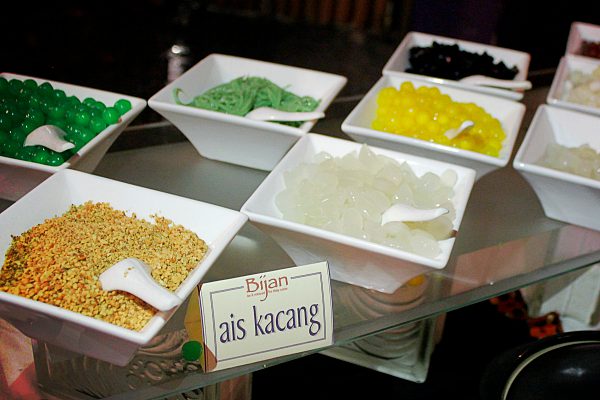 Click here to view Ais Kacang