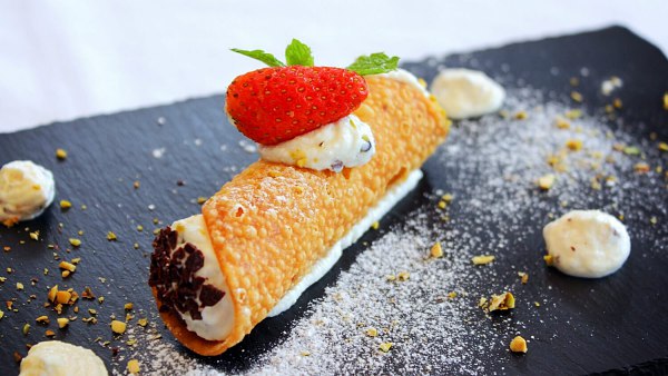 View Free Cannoli Siciliani