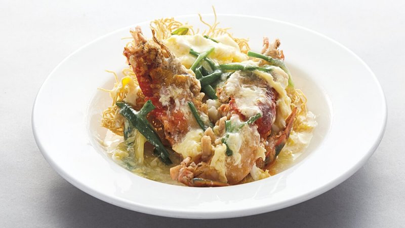 View Crispy Fine Egg Noodles with Fresh Water Prawns at Lai Ching Yuen