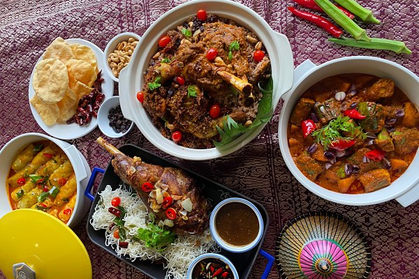 Ramadan Takeaway and Delivery at Waterfront Cafe @ Hilton Kuching